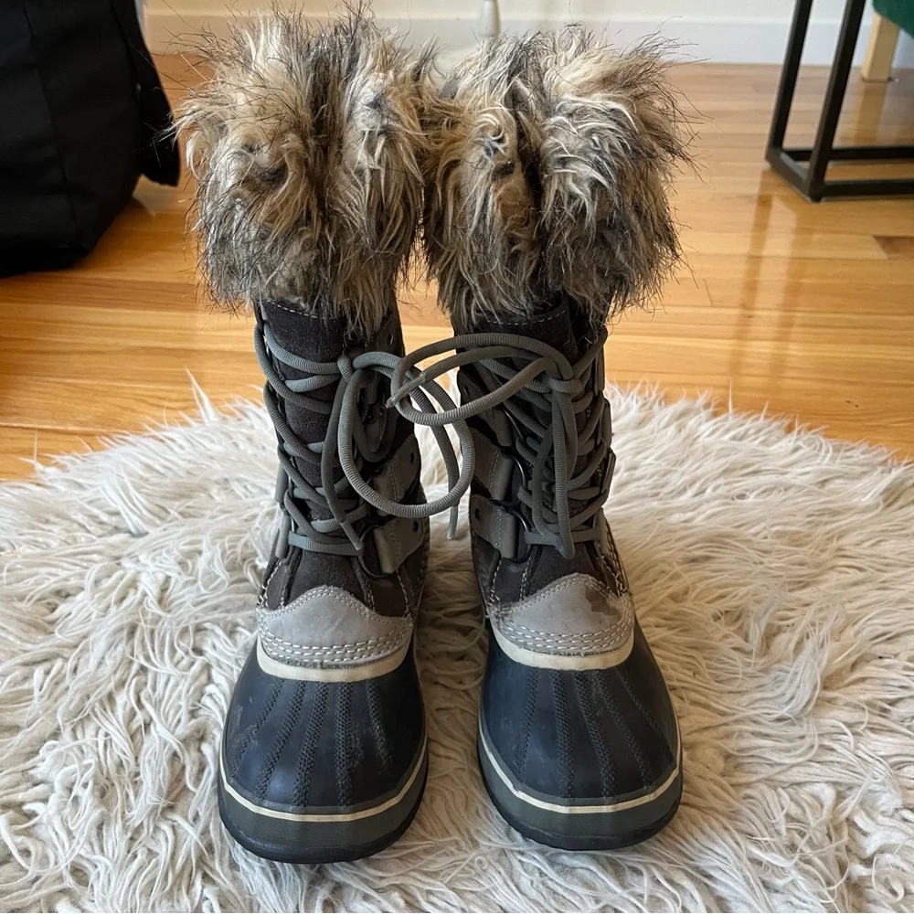 Sorel Joan Of Artic Gray Waterproof Suede Faux Fur Felt Lined Winter Boots Sz 8